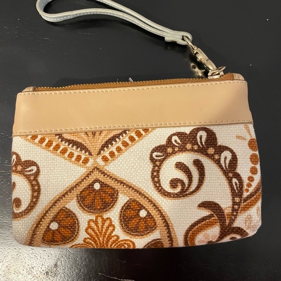 Spartina 449 Tan and Brown Patterned Wristlet with tassel Natural linens - Picture 4 of 5
